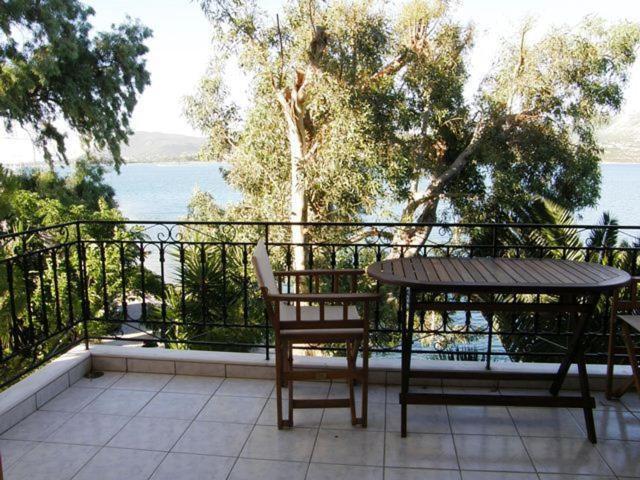 Appartement Tzeni