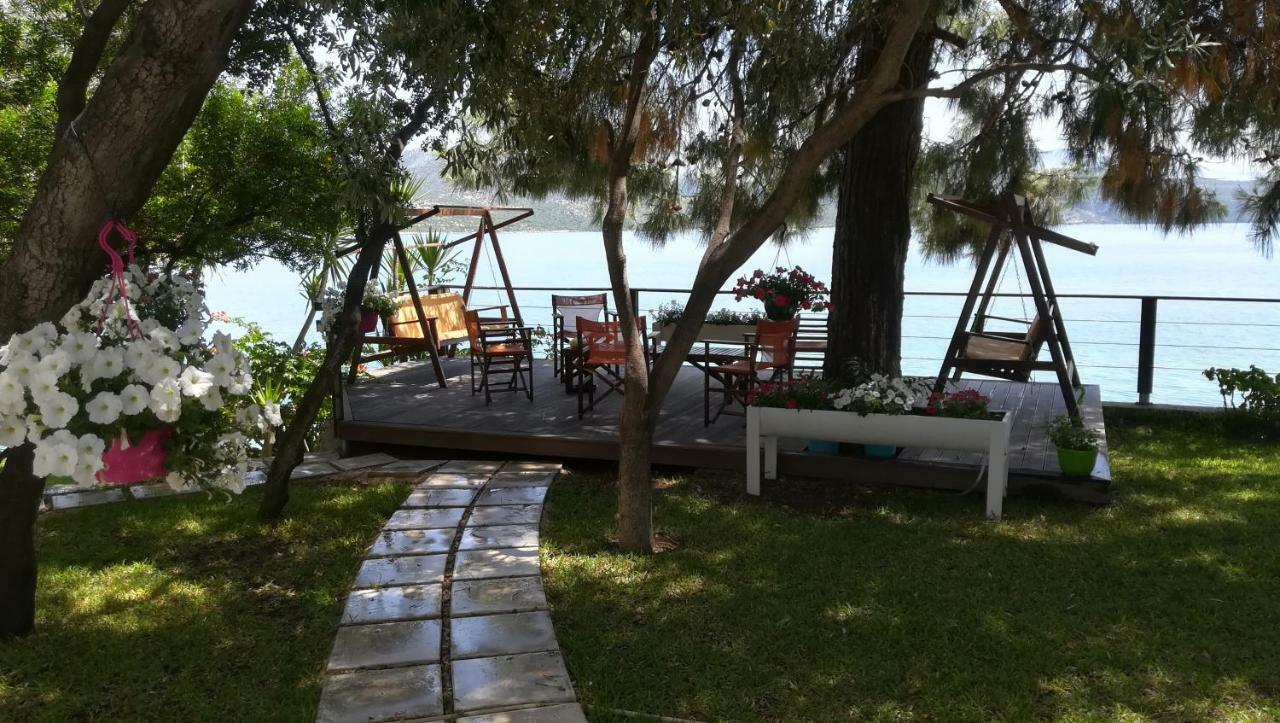 Tzeni * Lygia (Lefkada)